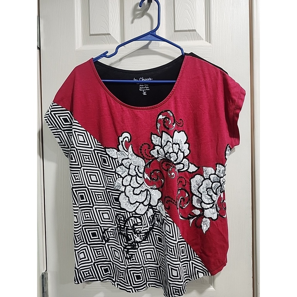 Chicos 1 (S) NWT Sedora Red & Black Sequined Short Sleeve‎ Knit Top Scoop Neck
